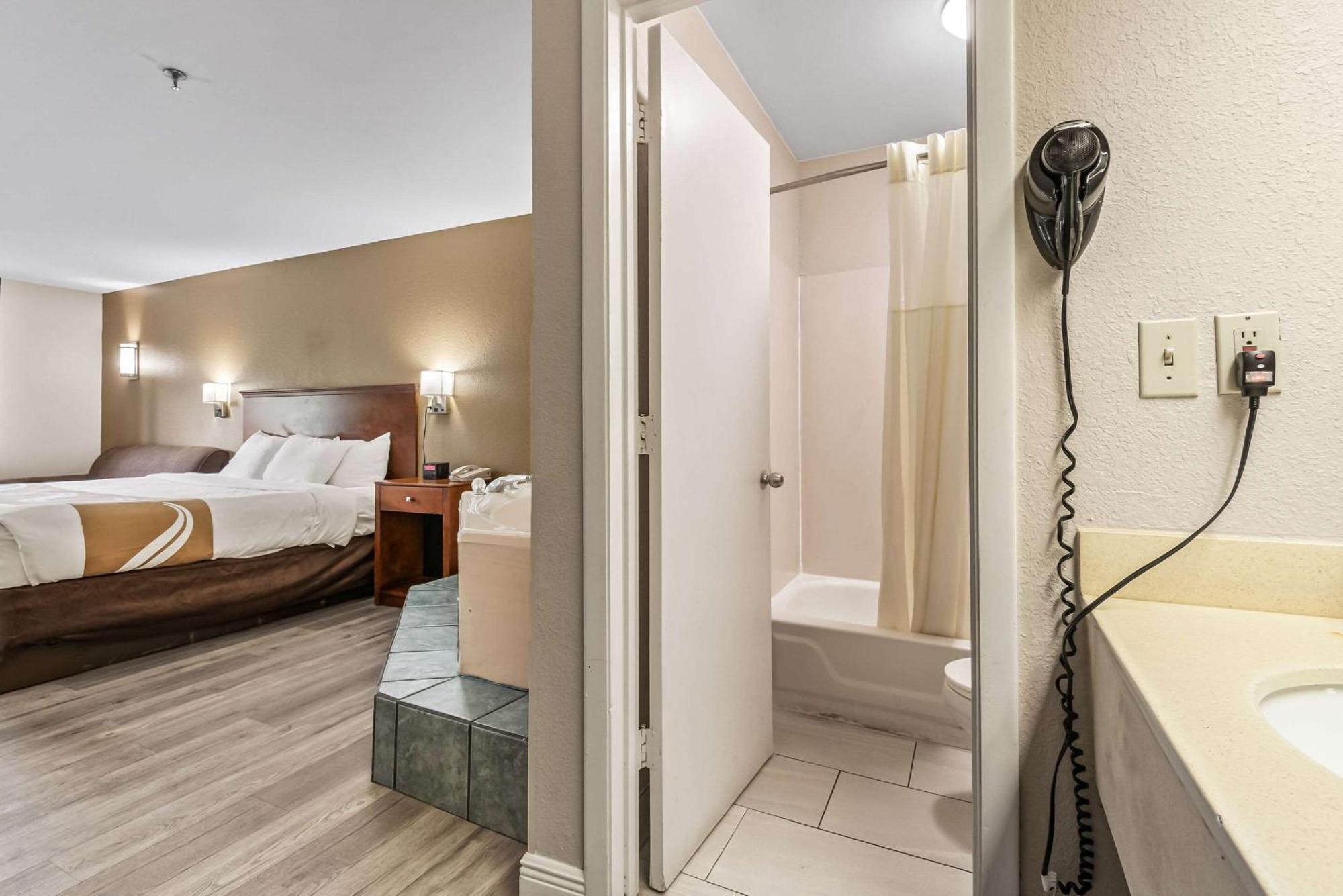 Quality Inn Quincy - Tallahassee West Екстериор снимка
