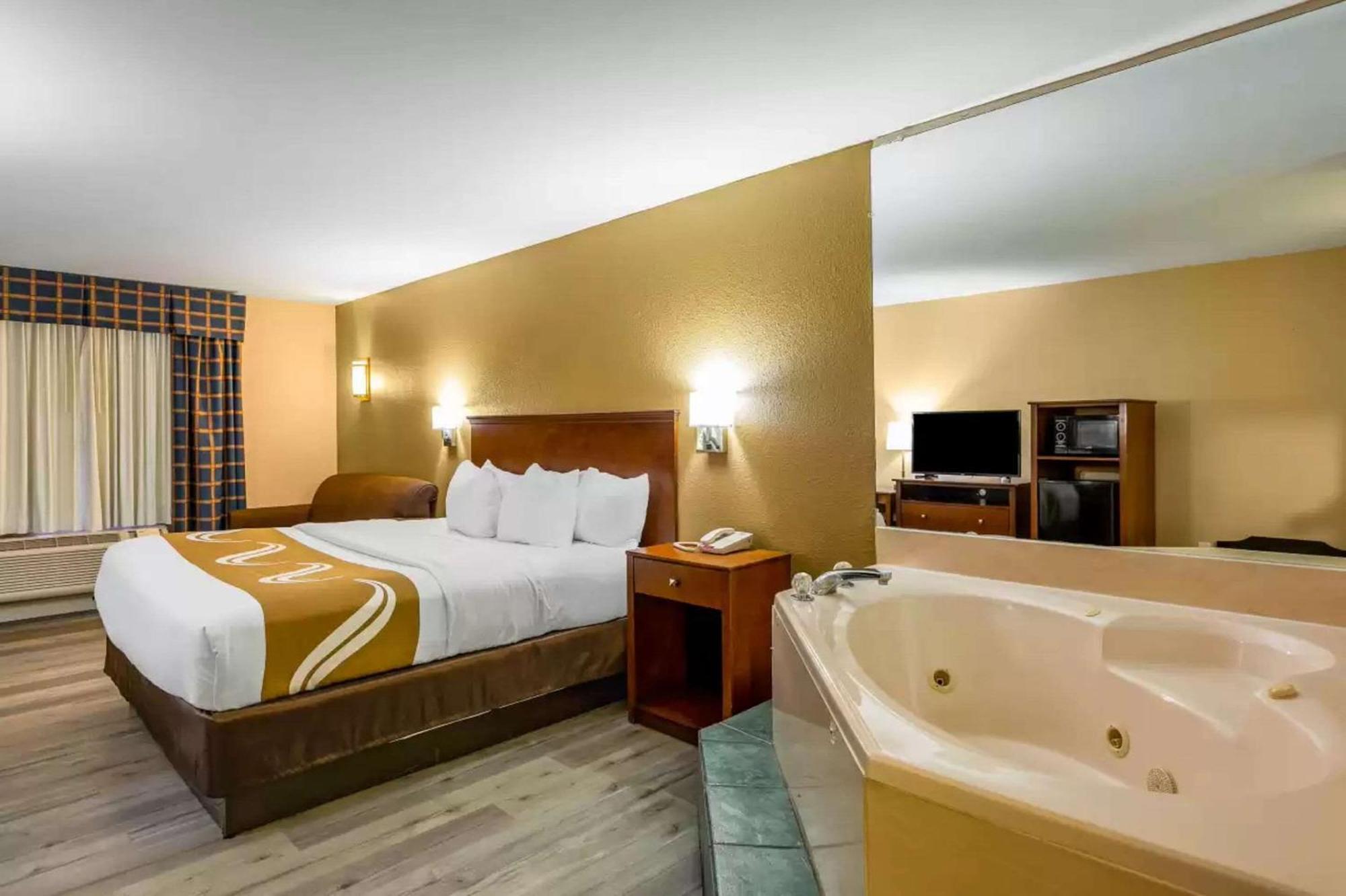 Quality Inn Quincy - Tallahassee West Екстериор снимка