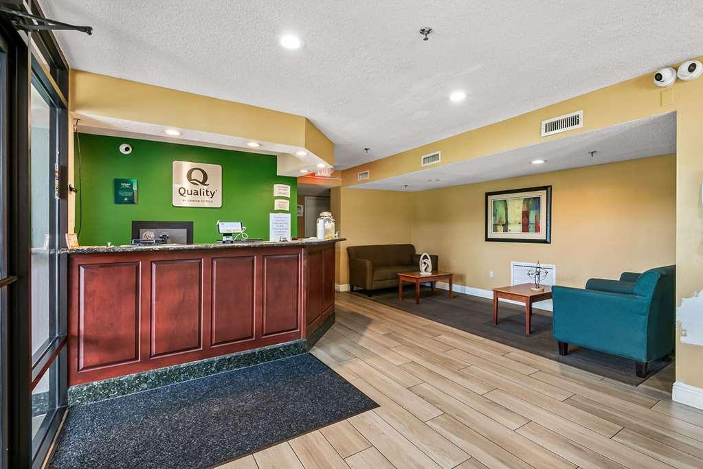 Quality Inn Quincy - Tallahassee West Интериор снимка